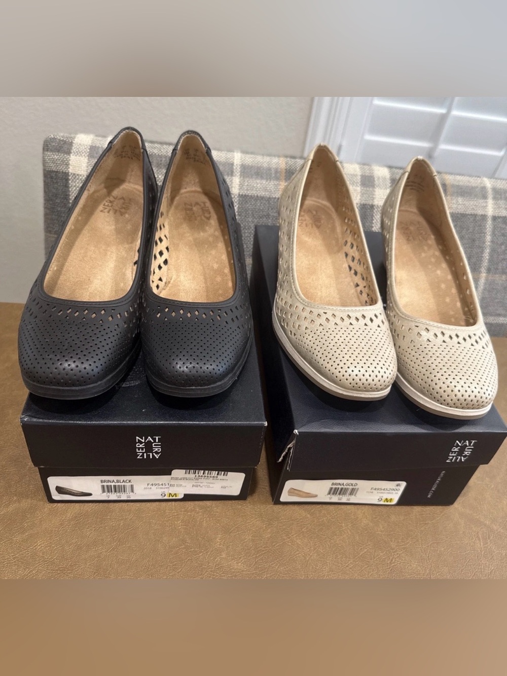 Naturalizer Women's 9 M Brina Laser Cut Wedge Slip On Shoes Lot of 2 Black/Gold